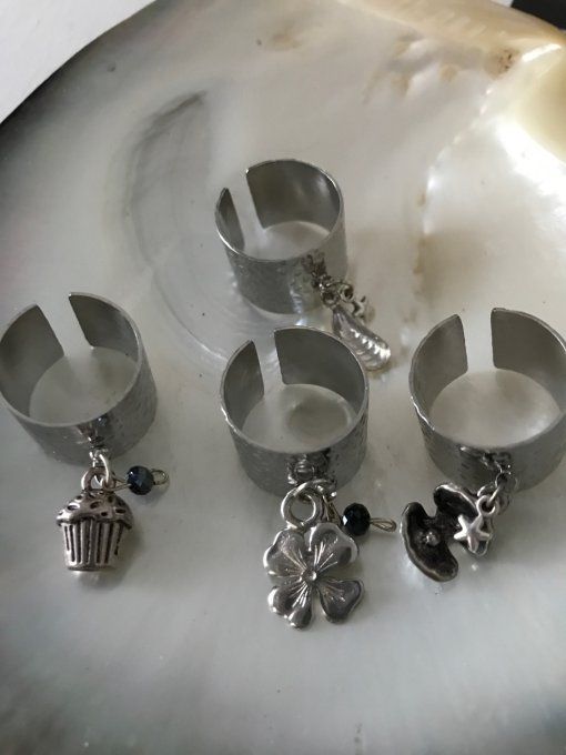 bague réglable breloques